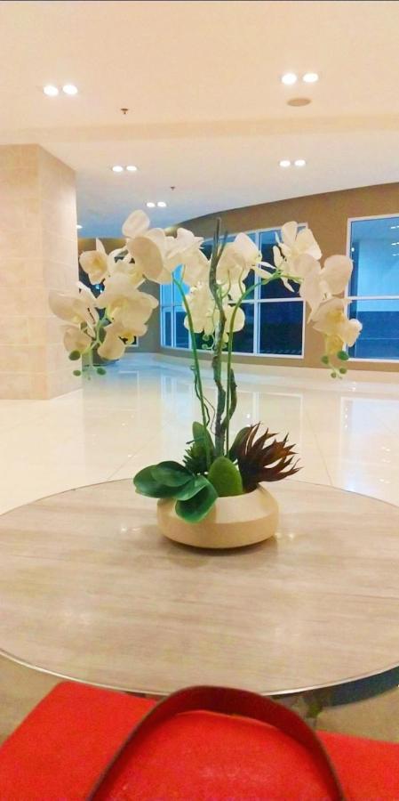 Apartment Sea Residences Near Smx, Airport - Look For Mav